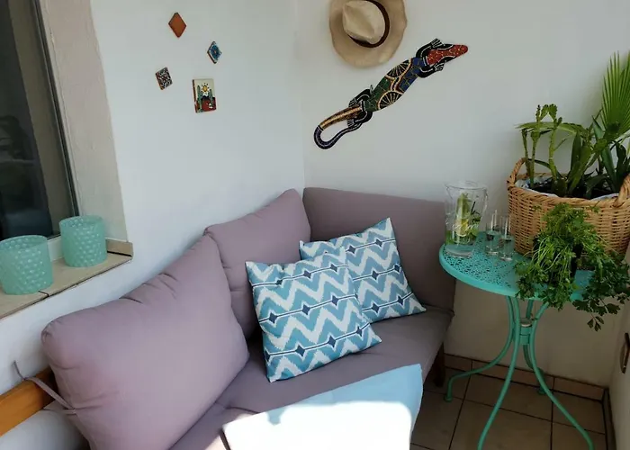 Appartement Stylisch-gemuetliche 70qm Im Zentralen D-derendorf